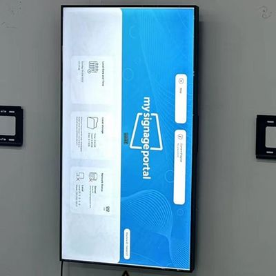De 75 Duimmuur zette de Digitale Vertoning van het Reclamescherm 3500nit 3840x2160 op